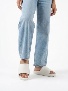 NWT Women's Nike Calm Slide - Sail (White) - Size 10